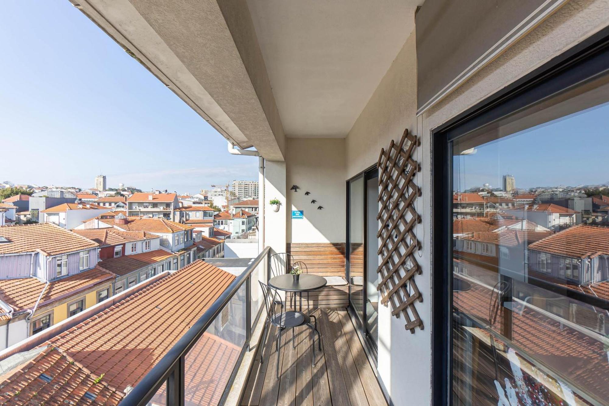 Top Floor Apartment With Sunny Balconies OOporto Exterior foto